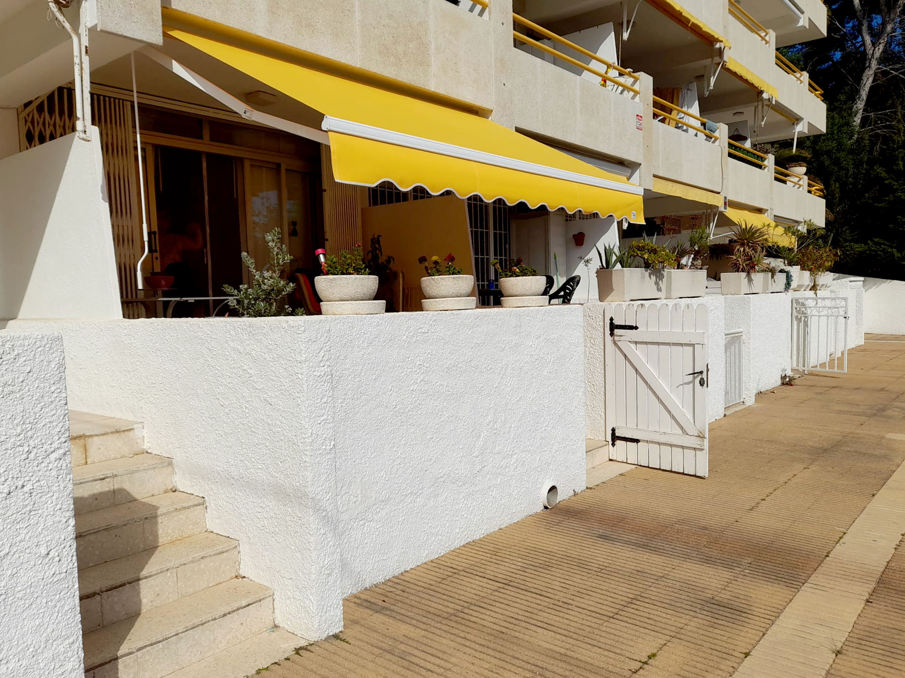 Com protegir el tendal del vent?