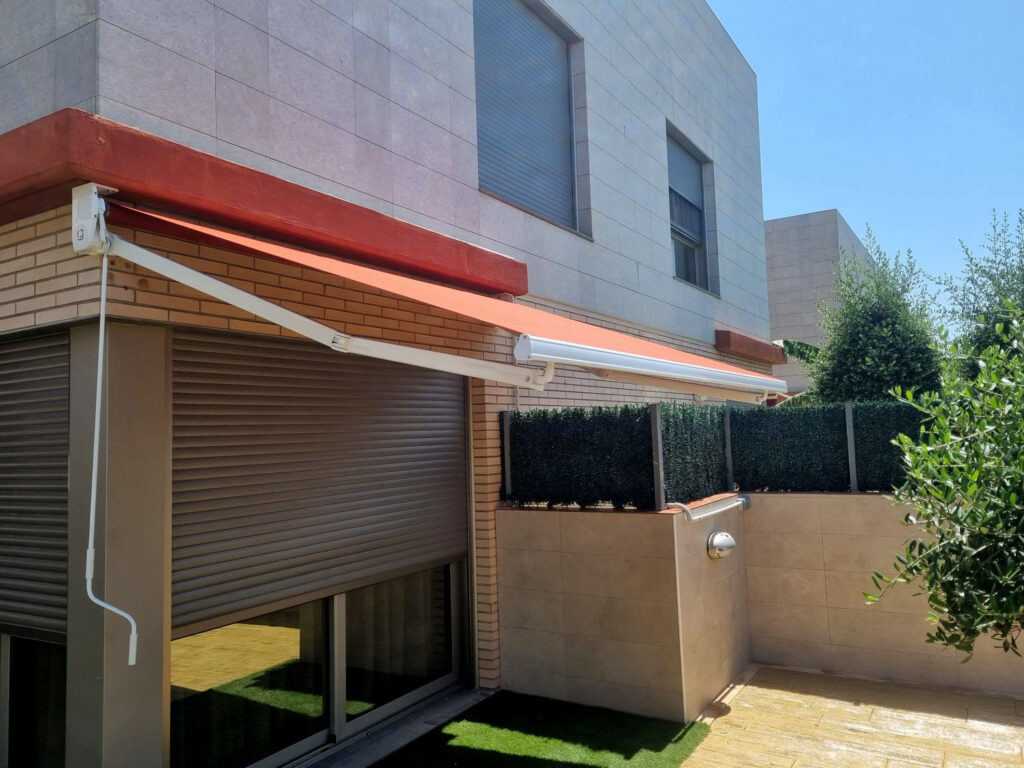 Com protegir el tendal del vent?