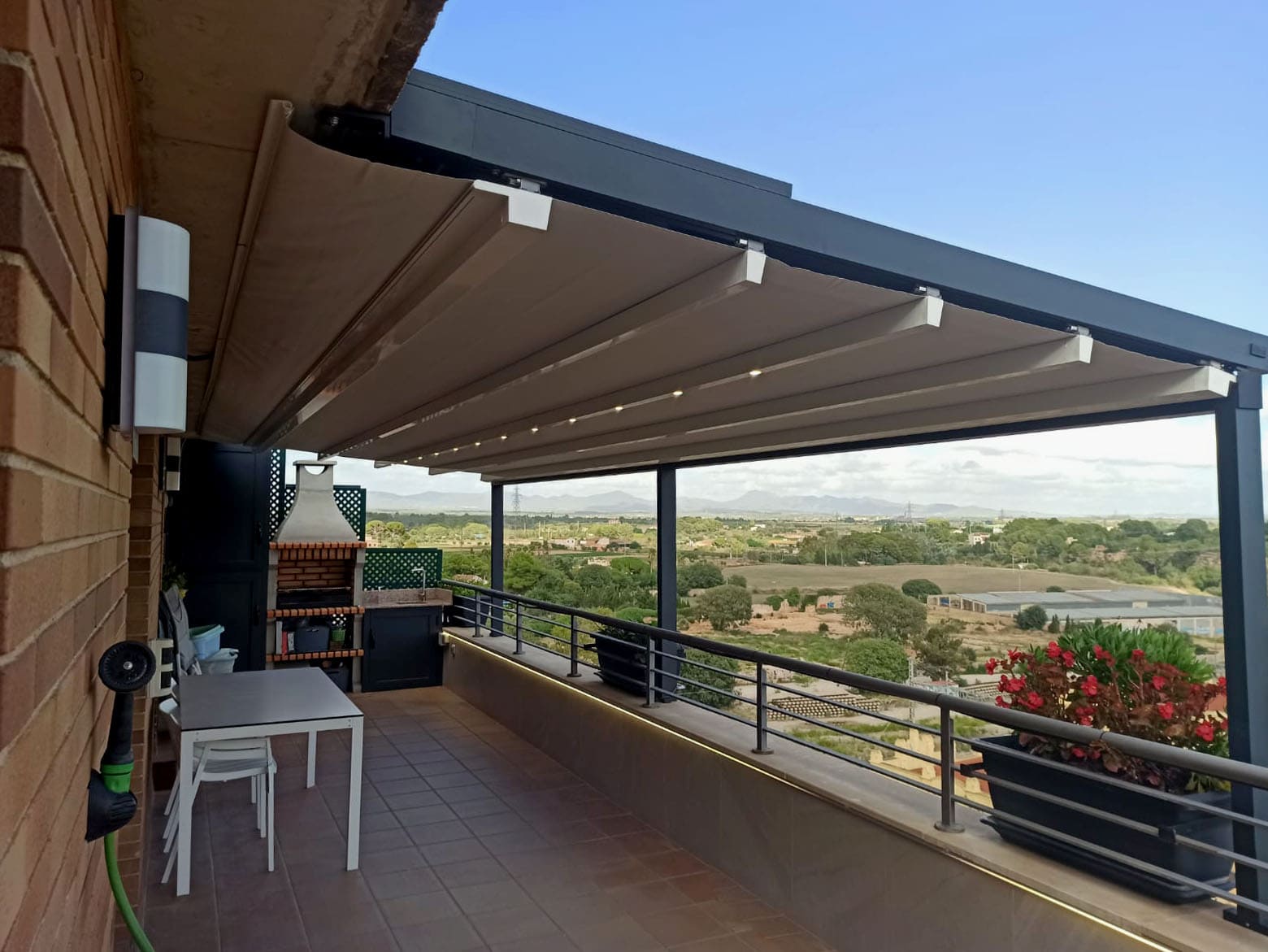 Pérgola Técnica color Antracita